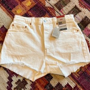 NWT Levi 501 cutoff denim shorts